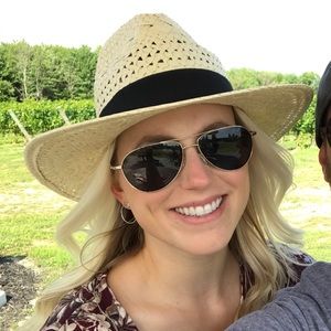 Meet your Posher, Bethany